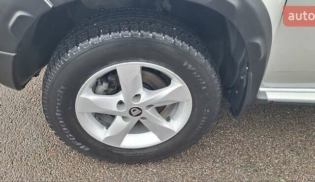 Серый Дачия Duster, объемом двигателя 1.5 л и пробегом 167 тыс. км за 11900 $, фото 63 на Automoto.ua