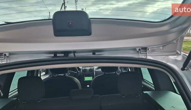 Серый Дачия Duster, объемом двигателя 1.5 л и пробегом 167 тыс. км за 11900 $, фото 28 на Automoto.ua