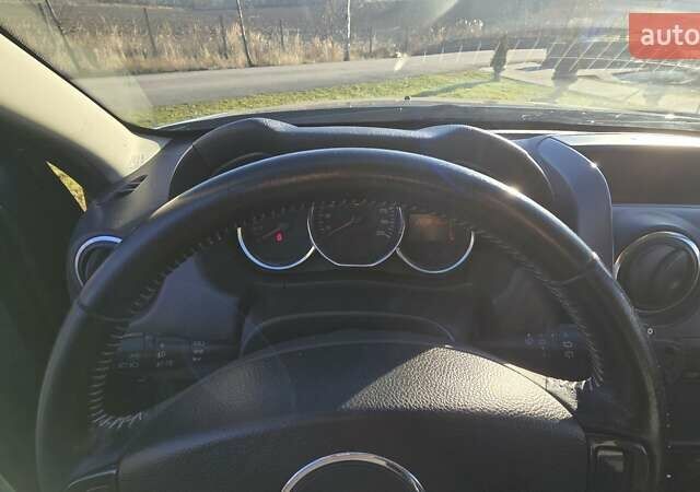 Серый Дачия Duster, объемом двигателя 1.46 л и пробегом 284 тыс. км за 11300 $, фото 49 на Automoto.ua