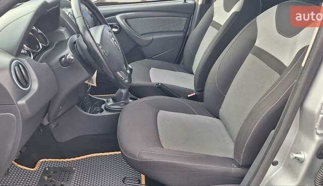 Серый Дачия Duster, объемом двигателя 1.5 л и пробегом 167 тыс. км за 11900 $, фото 62 на Automoto.ua