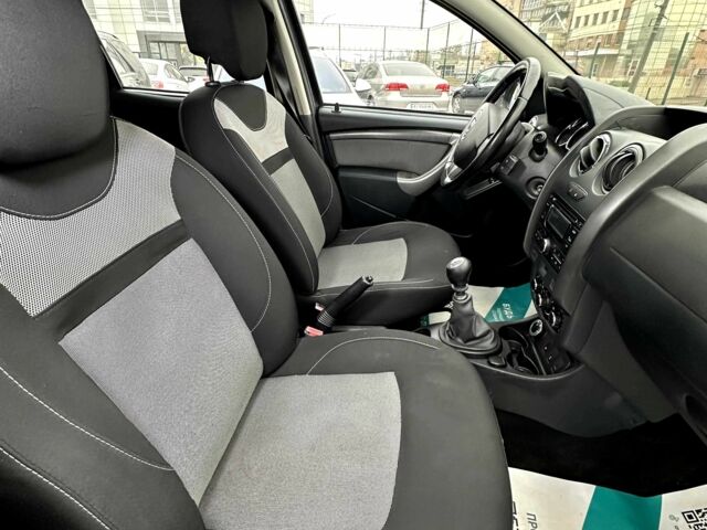 Сірий Дачія Duster, об'ємом двигуна 1.6 л та пробігом 123 тис. км за 10200 $, фото 2 на Automoto.ua