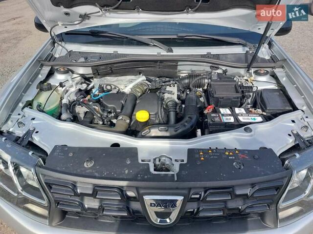 Сірий Дачія Duster, об'ємом двигуна 1.5 л та пробігом 140 тис. км за 11700 $, фото 30 на Automoto.ua