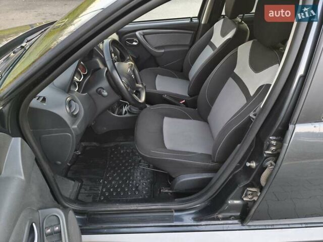 Серый Дачия Duster, объемом двигателя 1.6 л и пробегом 161 тыс. км за 11000 $, фото 9 на Automoto.ua