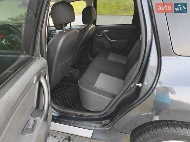 Серый Дачия Duster, объемом двигателя 1.6 л и пробегом 161 тыс. км за 11000 $, фото 14 на Automoto.ua