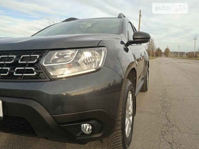 Сірий Дачія Duster, об'ємом двигуна 1.6 л та пробігом 56 тис. км за 14800 $, фото 11 на Automoto.ua