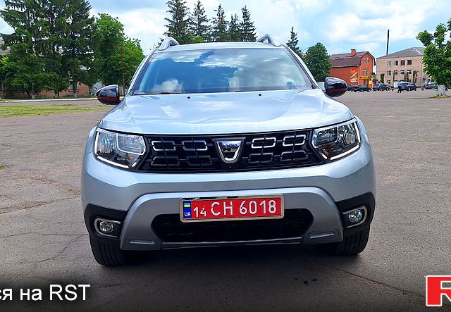 Серый Дачия Duster, объемом двигателя 1.5 л и пробегом 30 тыс. км за 17950 $, фото 1 на Automoto.ua