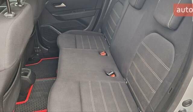 Серый Дачия Duster, объемом двигателя 1.5 л и пробегом 132 тыс. км за 17950 $, фото 50 на Automoto.ua