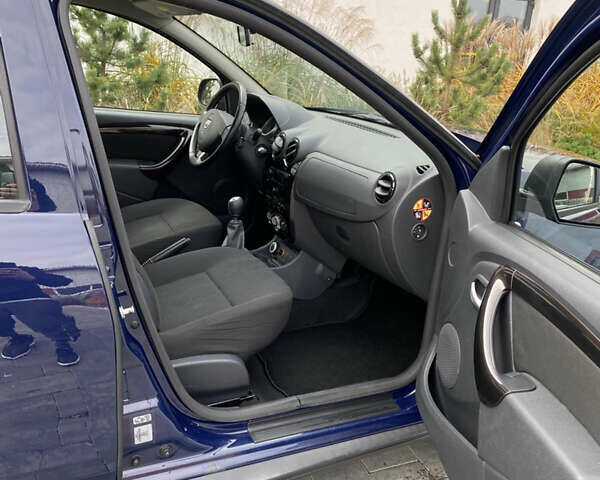 Синій Дачія Duster, об'ємом двигуна 1.6 л та пробігом 254 тис. км за 8300 $, фото 12 на Automoto.ua