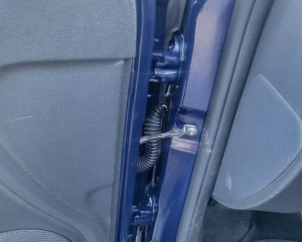 Синий Дачия Duster, объемом двигателя 1.6 л и пробегом 95 тыс. км за 8500 $, фото 81 на Automoto.ua