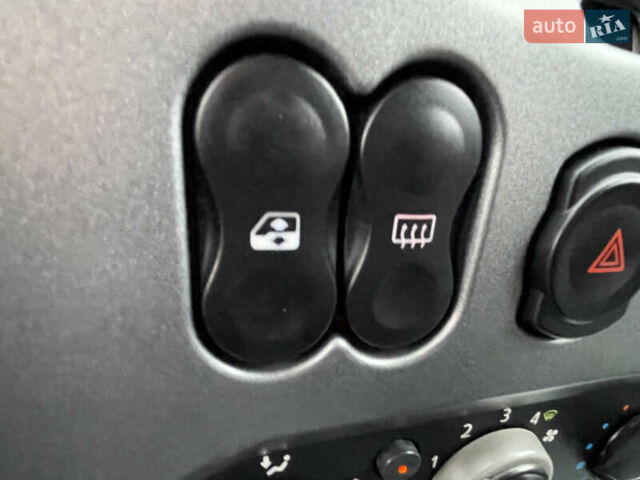 Синий Дачия Duster, объемом двигателя 1.6 л и пробегом 220 тыс. км за 7790 $, фото 45 на Automoto.ua