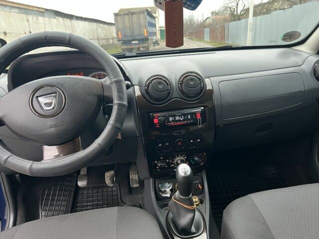 Синий Дачия Duster, объемом двигателя 1.6 л и пробегом 290 тыс. км за 6900 $, фото 4 на Automoto.ua