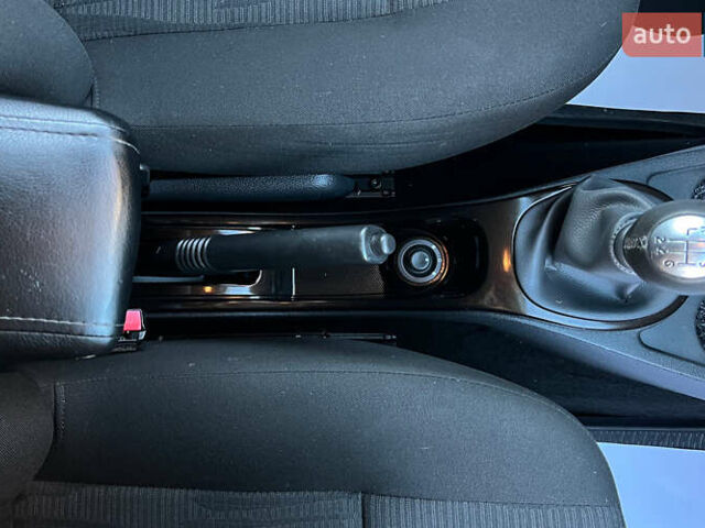 Синій Дачія Duster, об'ємом двигуна 1.5 л та пробігом 256 тис. км за 9500 $, фото 14 на Automoto.ua