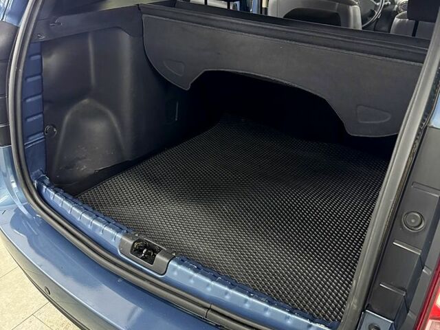 Синій Дачія Duster, об'ємом двигуна 15 л та пробігом 182 тис. км за 9000 $, фото 12 на Automoto.ua