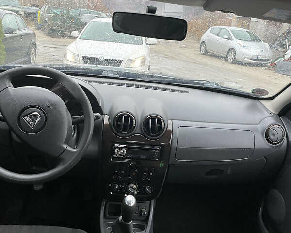 Синий Дачия Duster, объемом двигателя 1.6 л и пробегом 280 тыс. км за 6000 $, фото 10 на Automoto.ua