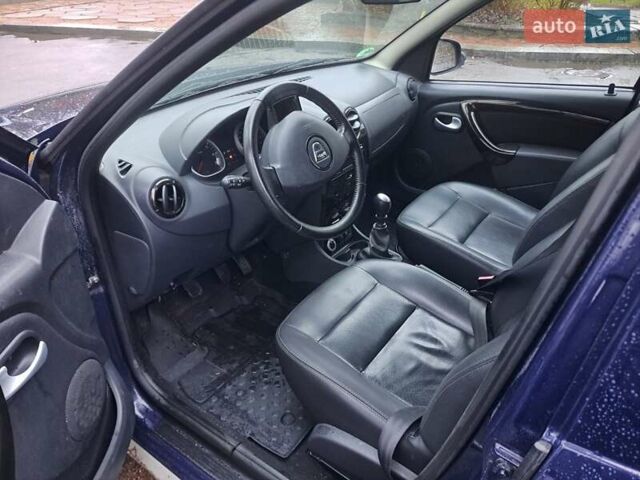 Синий Дачия Duster, объемом двигателя 1.6 л и пробегом 160 тыс. км за 9300 $, фото 7 на Automoto.ua