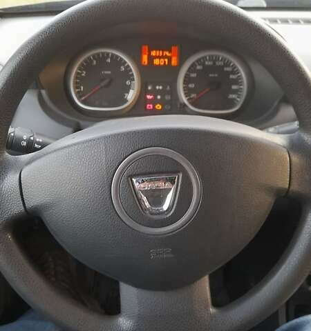 Синій Дачія Duster, об'ємом двигуна 1.6 л та пробігом 103 тис. км за 8500 $, фото 3 на Automoto.ua