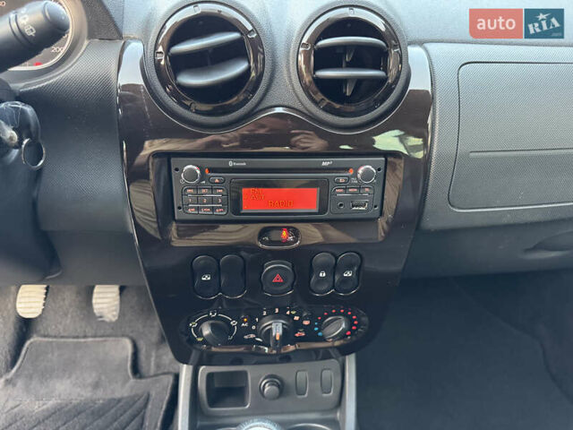 Синий Дачия Duster, объемом двигателя 1.6 л и пробегом 190 тыс. км за 9500 $, фото 38 на Automoto.ua