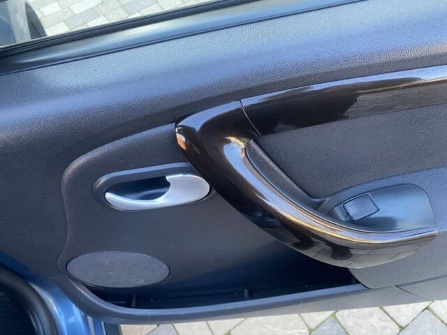 Синий Дачия Duster, объемом двигателя 1.5 л и пробегом 265 тыс. км за 9100 $, фото 14 на Automoto.ua