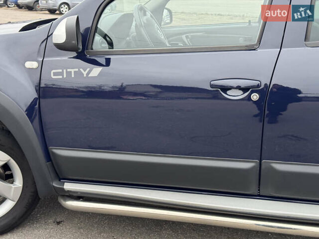 Синий Дачия Duster, объемом двигателя 1.6 л и пробегом 191 тыс. км за 9300 $, фото 4 на Automoto.ua