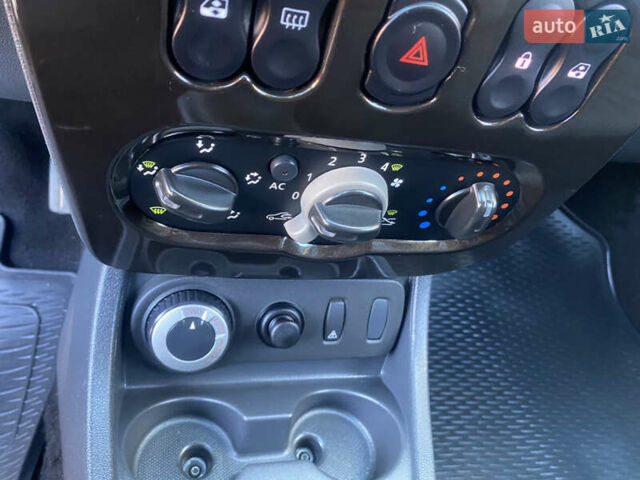 Синій Дачія Duster, об'ємом двигуна 1.5 л та пробігом 265 тис. км за 9100 $, фото 15 на Automoto.ua