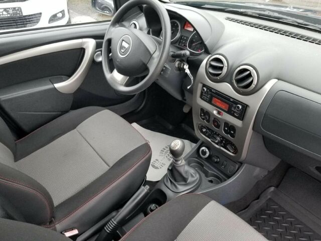 Синий Дачия Duster, объемом двигателя 0 л и пробегом 194 тыс. км за 5500 $, фото 9 на Automoto.ua