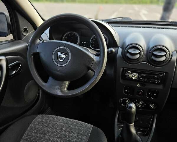 Синий Дачия Duster, объемом двигателя 1.5 л и пробегом 260 тыс. км за 8300 $, фото 11 на Automoto.ua