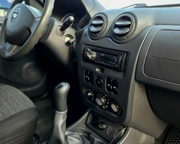 Синий Дачия Duster, объемом двигателя 1.5 л и пробегом 260 тыс. км за 8300 $, фото 12 на Automoto.ua