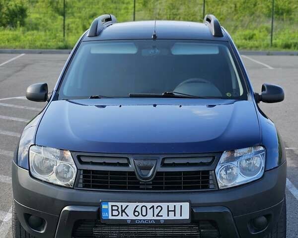 Синий Дачия Duster, объемом двигателя 1.5 л и пробегом 260 тыс. км за 8300 $, фото 2 на Automoto.ua