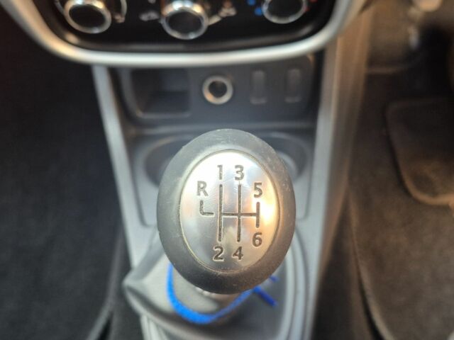 Синій Дачія Duster, об'ємом двигуна 1.5 л та пробігом 143 тис. км за 4100 $, фото 5 на Automoto.ua