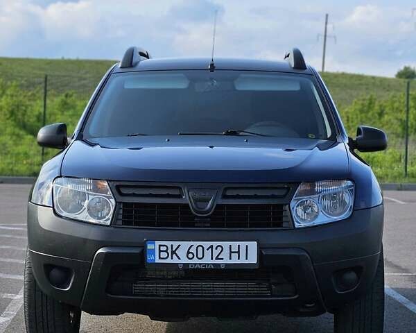 Синий Дачия Duster, объемом двигателя 1.5 л и пробегом 260 тыс. км за 8300 $, фото 3 на Automoto.ua