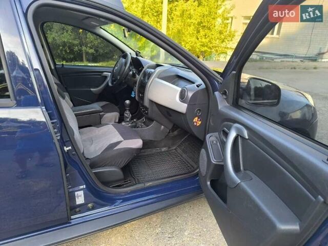 Синий Дачия Duster, объемом двигателя 1.46 л и пробегом 180 тыс. км за 10700 $, фото 21 на Automoto.ua