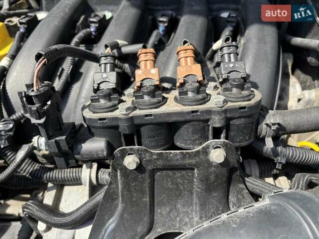 Синий Дачия Duster, объемом двигателя 1.6 л и пробегом 237 тыс. км за 9500 $, фото 16 на Automoto.ua