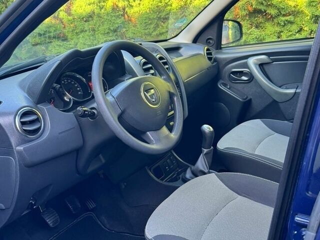 Синій Дачія Duster, об'ємом двигуна 1.6 л та пробігом 141 тис. км за 10500 $, фото 19 на Automoto.ua