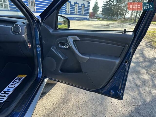 Синій Дачія Duster, об'ємом двигуна 1.6 л та пробігом 146 тис. км за 12400 $, фото 24 на Automoto.ua
