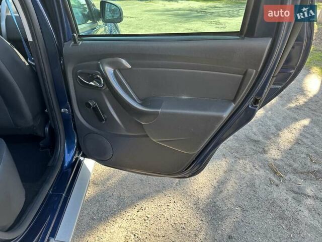 Синий Дачия Duster, объемом двигателя 1.6 л и пробегом 148 тыс. км за 12400 $, фото 23 на Automoto.ua
