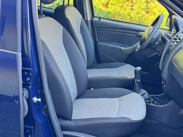 Синій Дачія Duster, об'ємом двигуна 1.6 л та пробігом 141 тис. км за 10500 $, фото 33 на Automoto.ua