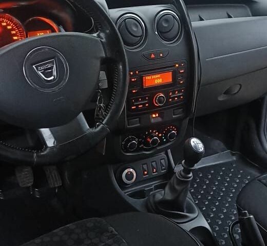 Синий Дачия Duster, объемом двигателя 1.5 л и пробегом 250 тыс. км за 12000 $, фото 8 на Automoto.ua