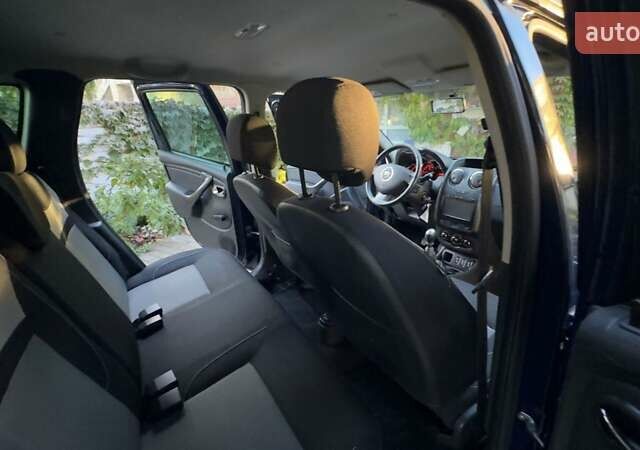 Дачія Duster 2017 у Львові на Automoto.ua Синій Дачія Duster, об'ємом двигуна 1.5 л та пробігом 80 тис. км за 11700 $, фото 4 на Automoto.ua