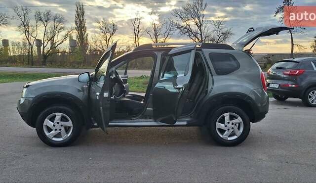 Дачия Duster 2013 в Новоархангельске на Automoto.ua Зеленый Дачия Duster, объемом двигателя 1.5 л и пробегом 198 тыс. км за 10500 $, фото 99 на Automoto.ua