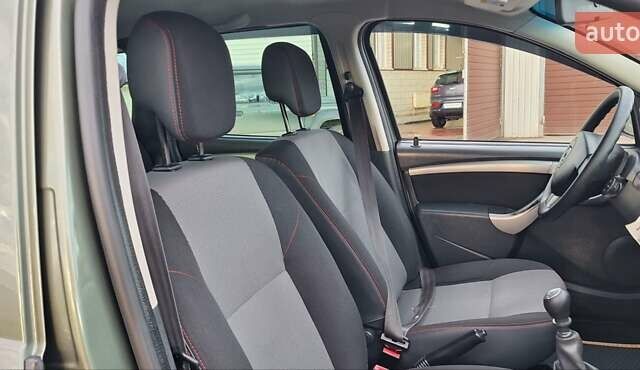 Дачия Duster 2013 в Новоархангельске на Automoto.ua Зеленый Дачия Duster, объемом двигателя 1.5 л и пробегом 198 тыс. км за 10500 $, фото 74 на Automoto.ua