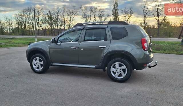 Дачия Duster 2013 в Новоархангельске на Automoto.ua Зеленый Дачия Duster, объемом двигателя 1.5 л и пробегом 198 тыс. км за 10500 $, фото 117 на Automoto.ua