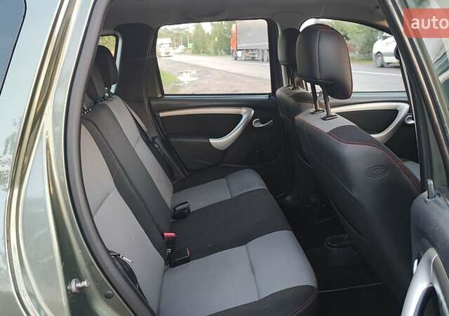 Зелений Дачія Duster, об'ємом двигуна 1.5 л та пробігом 195 тис. км за 9500 $, фото 16 на Automoto.ua