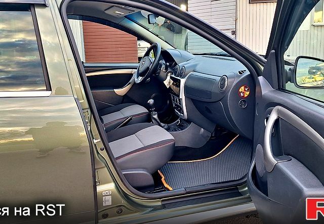 Зеленый Дачия Duster, объемом двигателя 1.5 л и пробегом 198 тыс. км за 10500 $, фото 9 на Automoto.ua