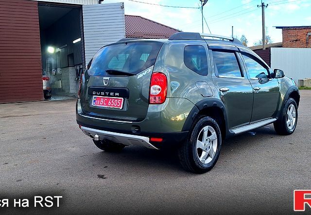 Зеленый Дачия Duster, объемом двигателя 1.5 л и пробегом 198 тыс. км за 10500 $, фото 5 на Automoto.ua