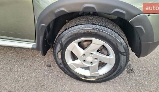 Дачия Duster 2013 в Новоархангельске на Automoto.ua Зеленый Дачия Duster, объемом двигателя 1.5 л и пробегом 198 тыс. км за 10500 $, фото 106 на Automoto.ua