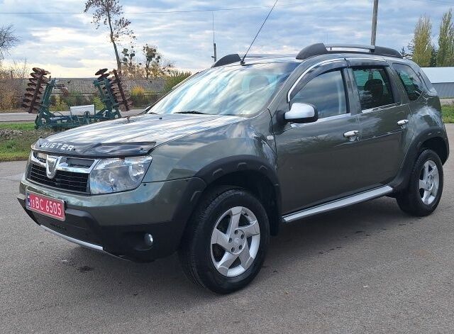 Зеленый Дачия Duster, объемом двигателя 0 л и пробегом 198 тыс. км за 10500 $, фото 2 на Automoto.ua