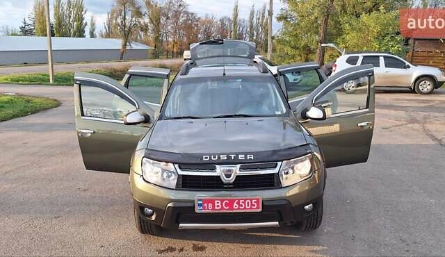 Дачия Duster 2013 в Новоархангельске на Automoto.ua Зеленый Дачия Duster, объемом двигателя 1.5 л и пробегом 198 тыс. км за 10500 $, фото 91 на Automoto.ua