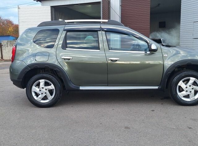 Зеленый Дачия Duster, объемом двигателя 0 л и пробегом 198 тыс. км за 10500 $, фото 4 на Automoto.ua