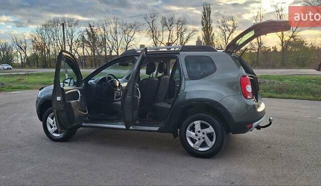Дачия Duster 2013 в Новоархангельске на Automoto.ua Зеленый Дачия Duster, объемом двигателя 1.5 л и пробегом 198 тыс. км за 10500 $, фото 98 на Automoto.ua