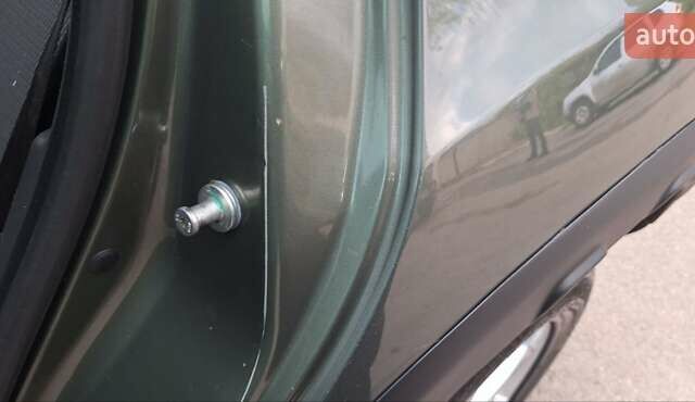 Дачия Duster 2013 в Новоархангельске на Automoto.ua Зеленый Дачия Duster, объемом двигателя 1.5 л и пробегом 198 тыс. км за 10500 $, фото 53 на Automoto.ua